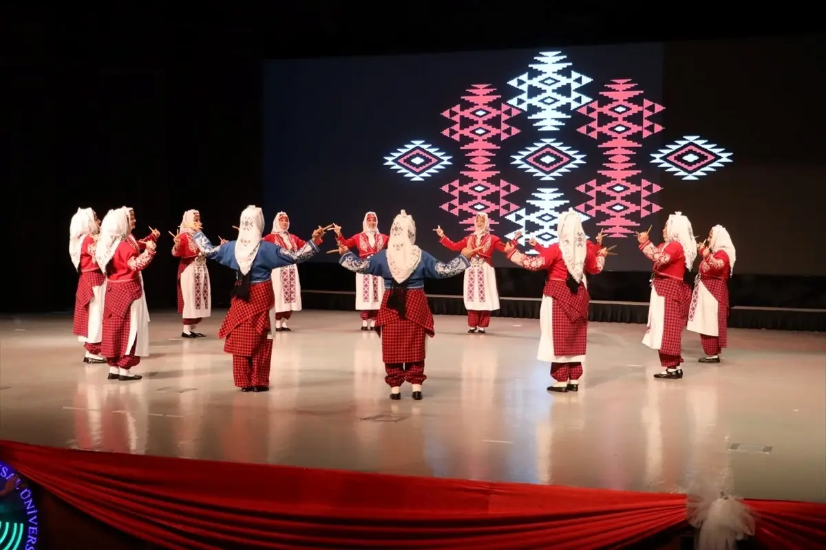 boluda-sanatin-isiginda-ogretmenler-aktifligi-gerceklestirildi-Yfcs3fRv.jpg