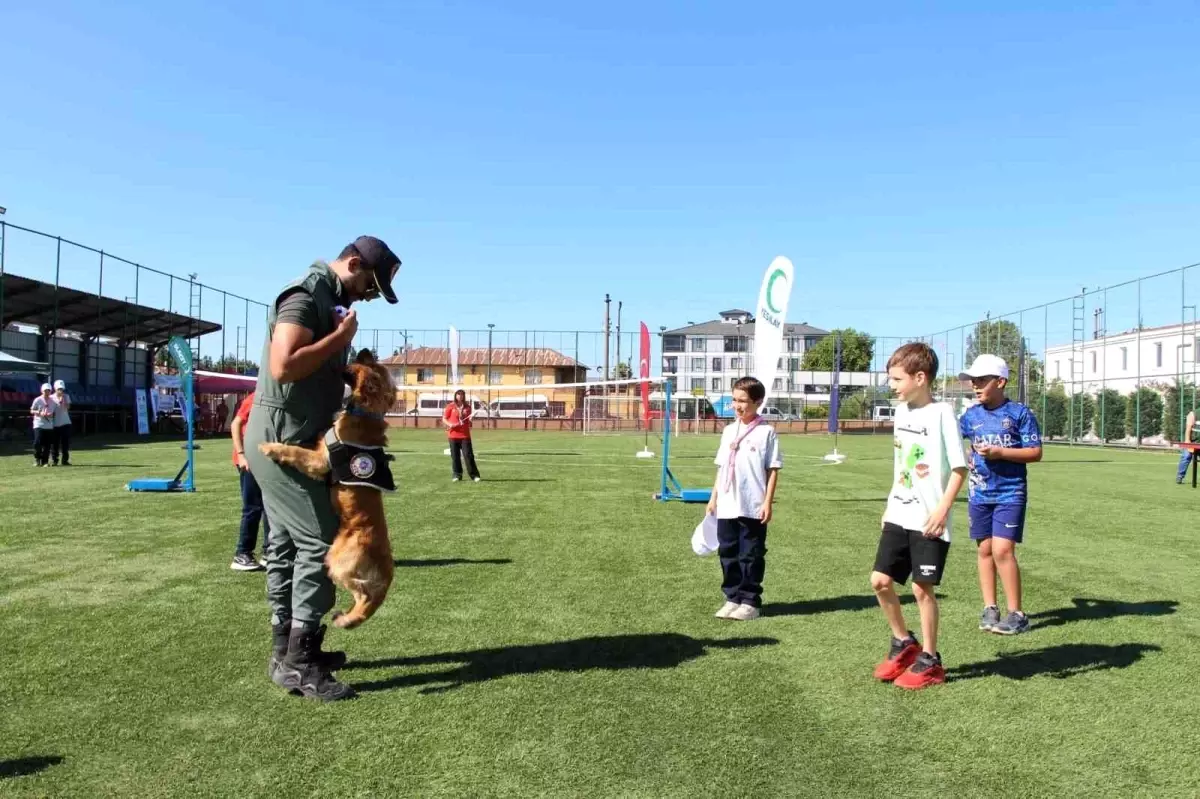 duzcede-memleketler-arasi-uyusturucu-ile-gayret-gunu-spor-aktiflikleri-7G43GeEg.jpg