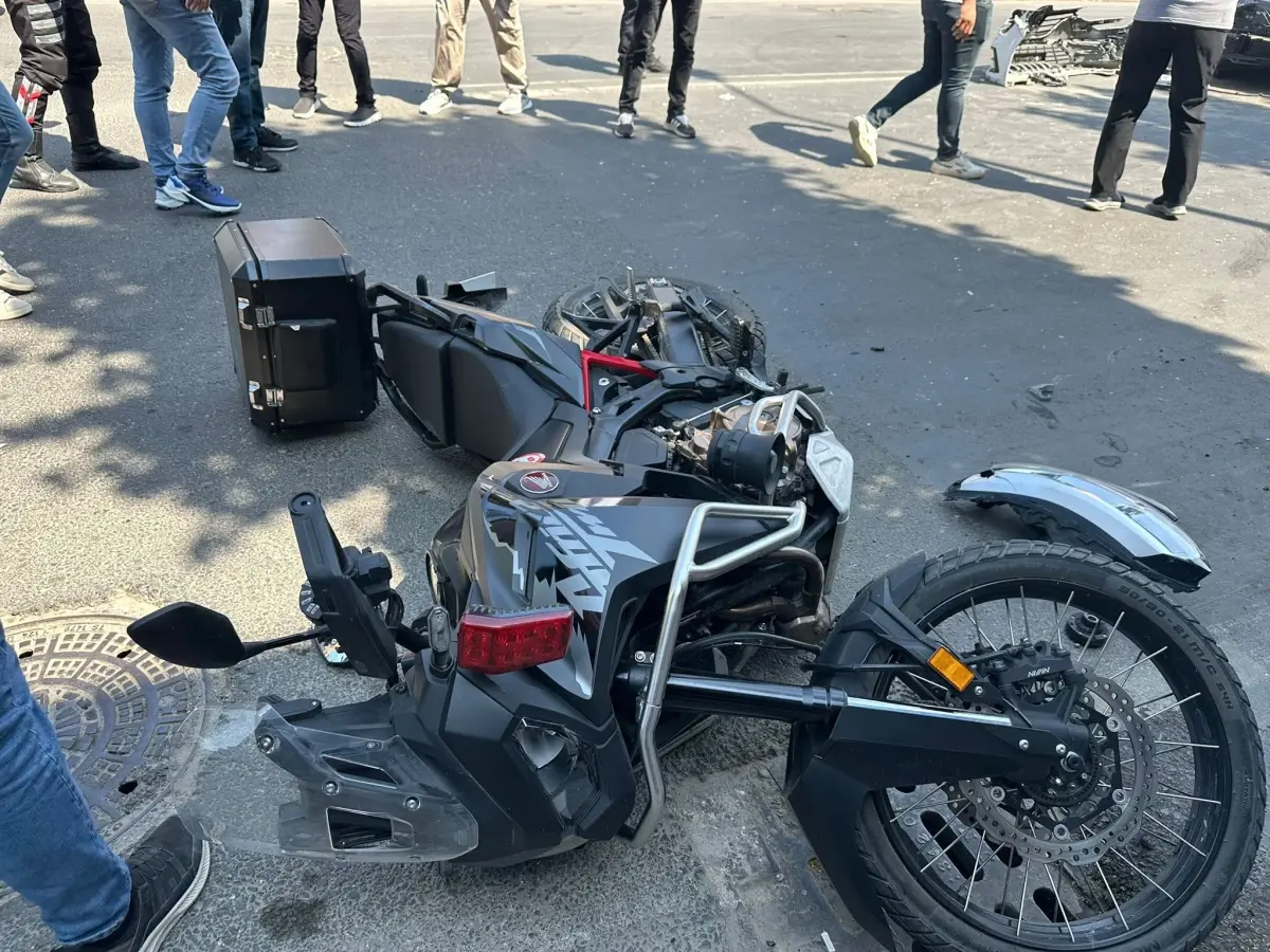 duzcede-motosiklet-kazasi-2-yunus-polisi-yaralandi-M3dVGKXe.jpg