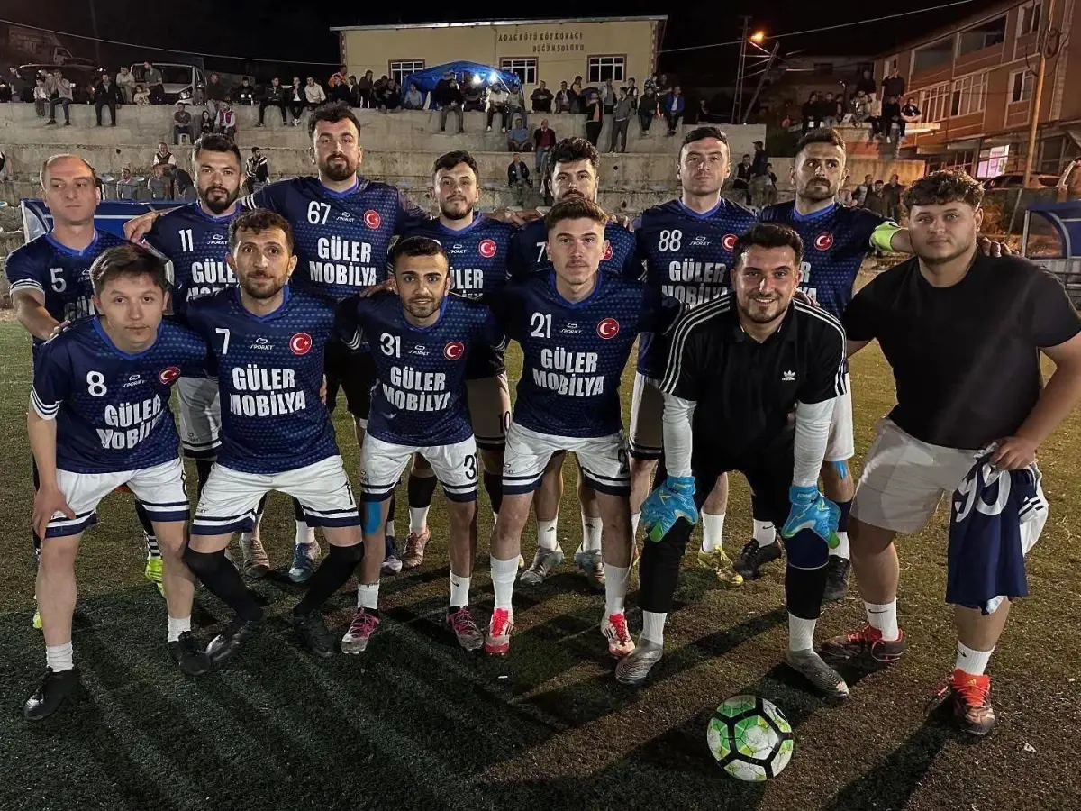 klasik-futbol-turnuvasinda-sampiyon-grup-cami-icin-bagista-bulundu-3R6WXGxl.jpg