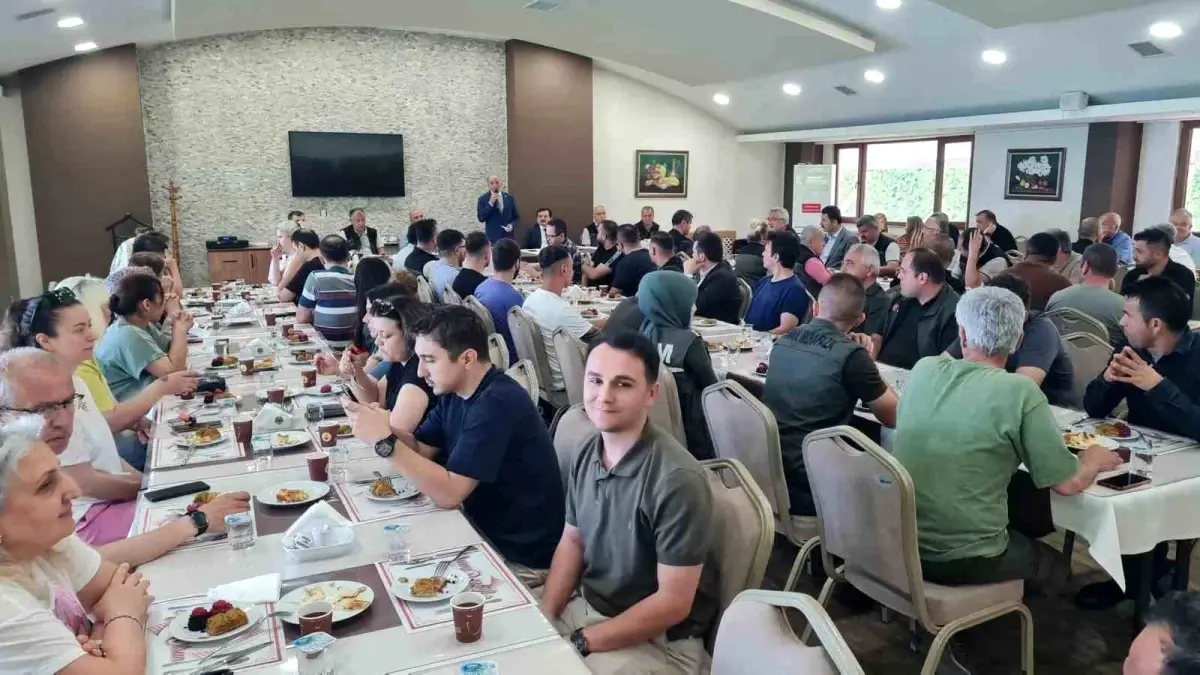 zonguldak-orman-bolge-mudurlugunde-kurban-bayrami-bayramlasma-merasimi-duzenlendi-XYF1MD2B.jpg