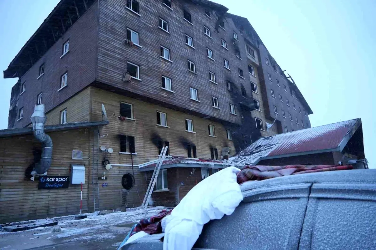 grand-kartal-otel-yangin-durusmasinda-10-sahit-soz-verdi-2rD6imnm.jpg