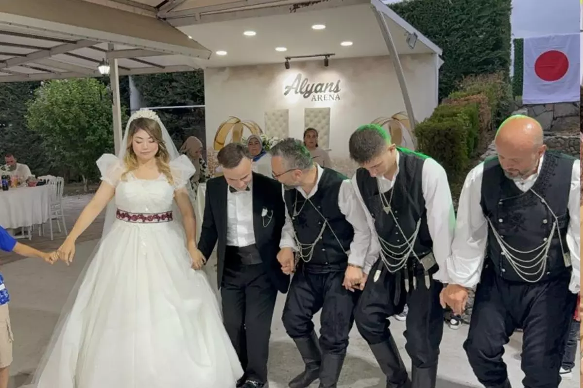 japonyadan-duzceye-gelin-geldi-13-bin-kilometrelik-ask-tgGAtDef.jpg