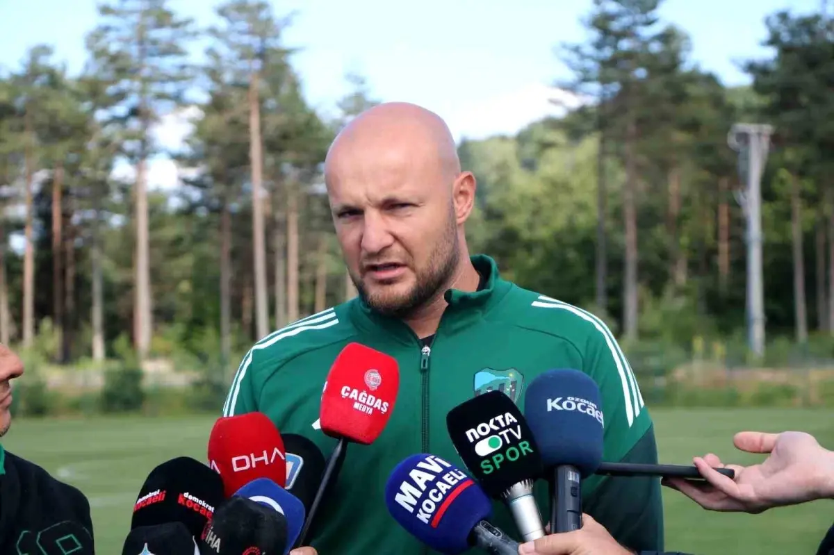 kocaelisporun-kalecisi-gokhan-degirmenci-super-lige-cikmanin-keyfini-yasiyoruz-MjGhnzFy.jpg