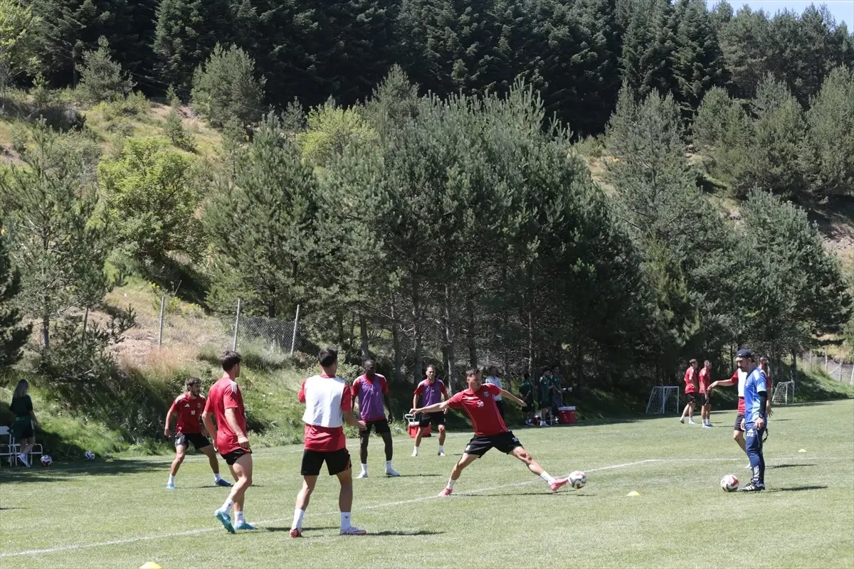 pendikspor-yeni-donem-hazirliklarini-boluda-yapiyor-WHAnMbc9.jpg
