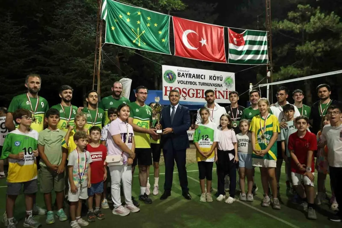 bayramci-koyu-voleybol-turnuvasi-2025-donemi-tamamlandi-ttwkNPCS.jpg