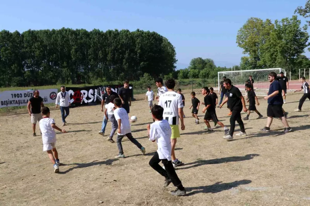 besiktaslilar-dernegi-duzcede-okulun-muhtacliklarini-karsiladi-DiZvh8sk.jpg