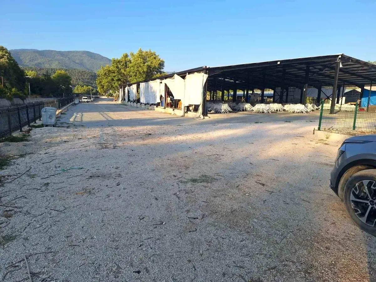 boluda-alacak-verecek-problemi-kanli-bitti-1-yarali-1-tutuklu-grPNBSxL.jpg