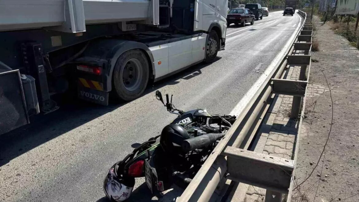 zonguldakta-motosiklete-carpan-araba-soforu-kacti-8bVppiHW.jpg