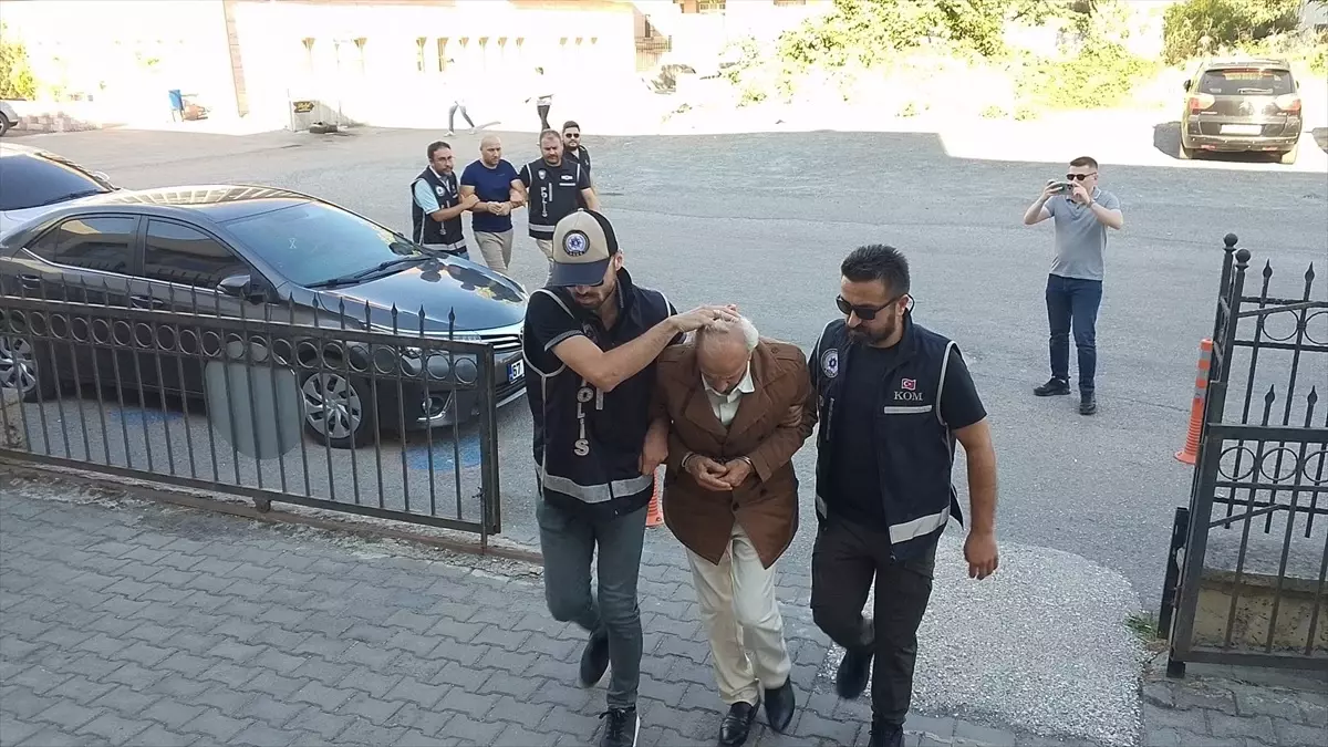 zonguldakta-tefecilik-operasyonu-baba-ve-oglu-gozaltina-alindi-tGAGprpk.jpg
